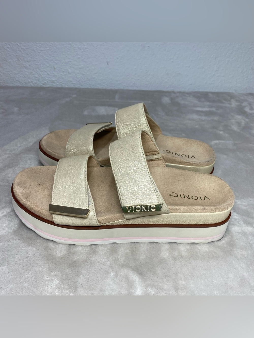 Vionic Brandie Metallic Leather Platform Sandal Size 9